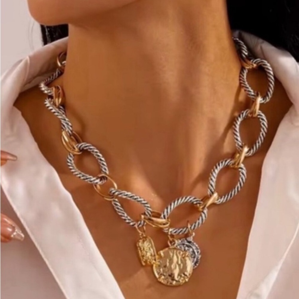 New 14K Gold Plated Collar Necklace Twist Chain Choker New - Picture 3 of 3
